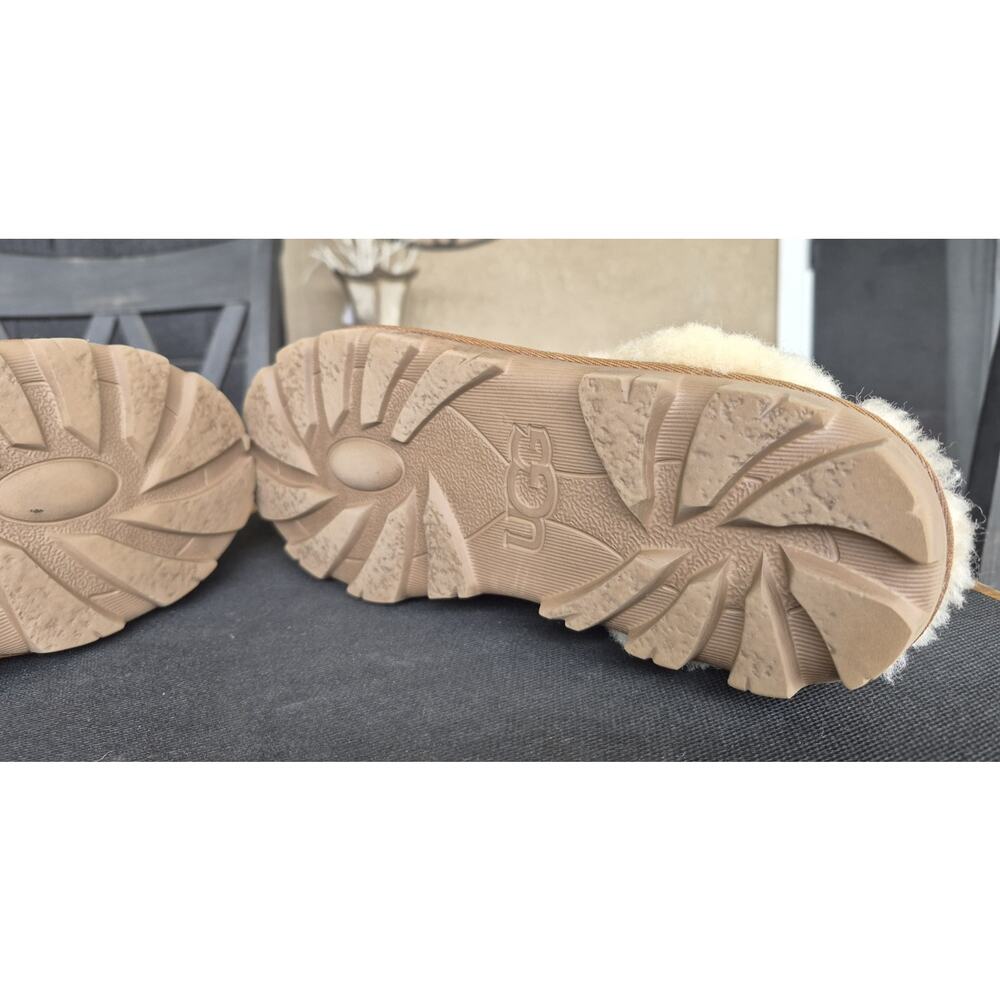 UGG Australia Cozy Slippers Size 9 - Picture 11 of 15